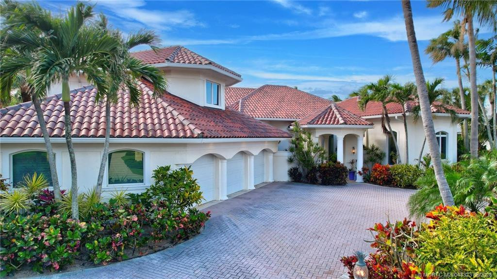 Welcome Home! at 2995 SE Dune Drive, Stuart