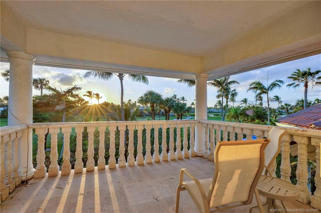 Guest ensuite balcony