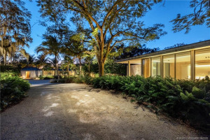 Photo for 109 S River Road, Stuart, FL 34996 - listing #M20054087 109 S River Road, Stuart, FL 34996