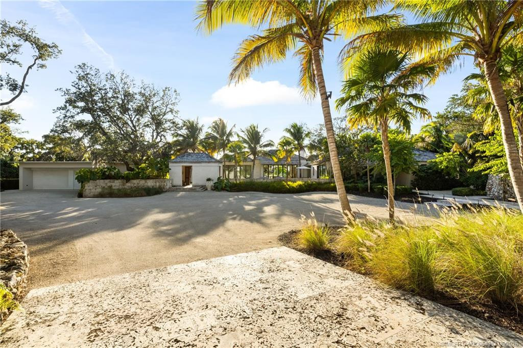 109 S River Road 9
