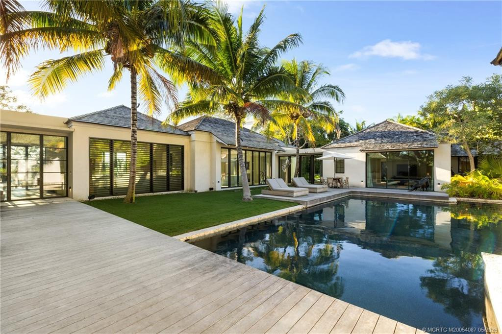 109 S River Road 11