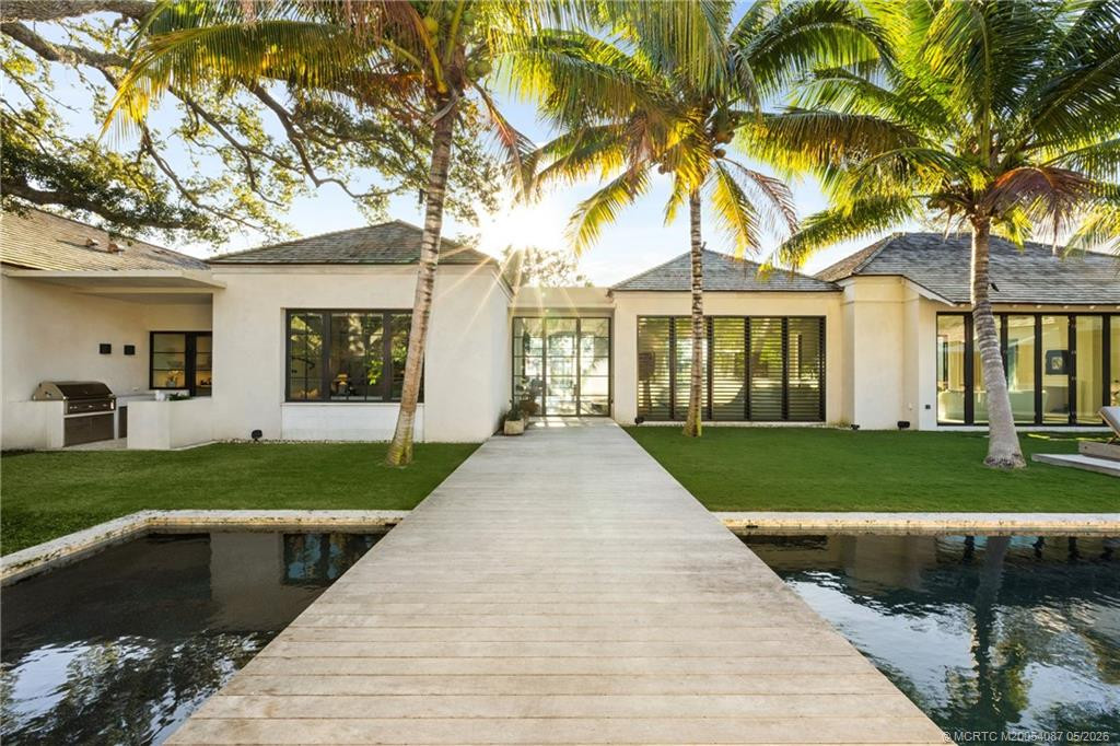 109 S River Road 15