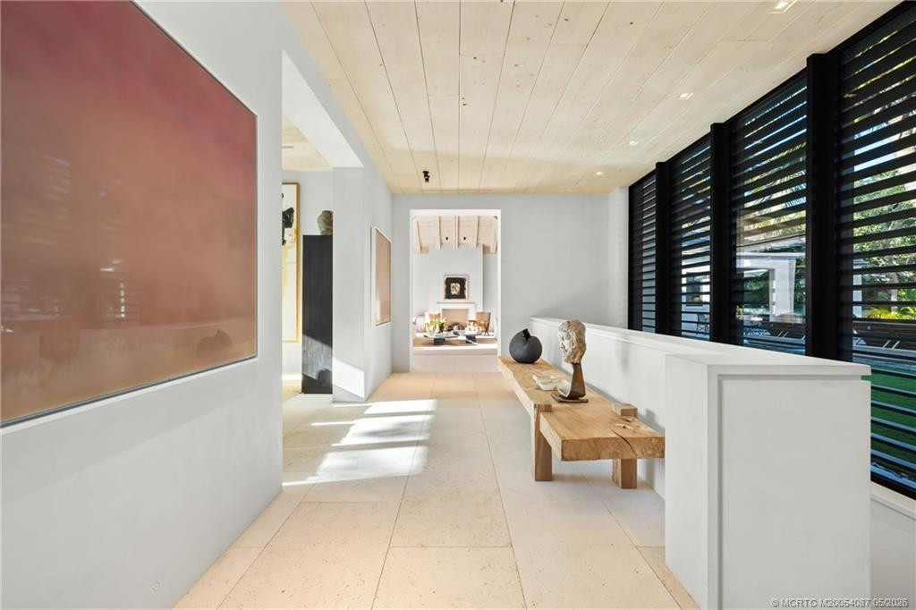 109 S River Road 17