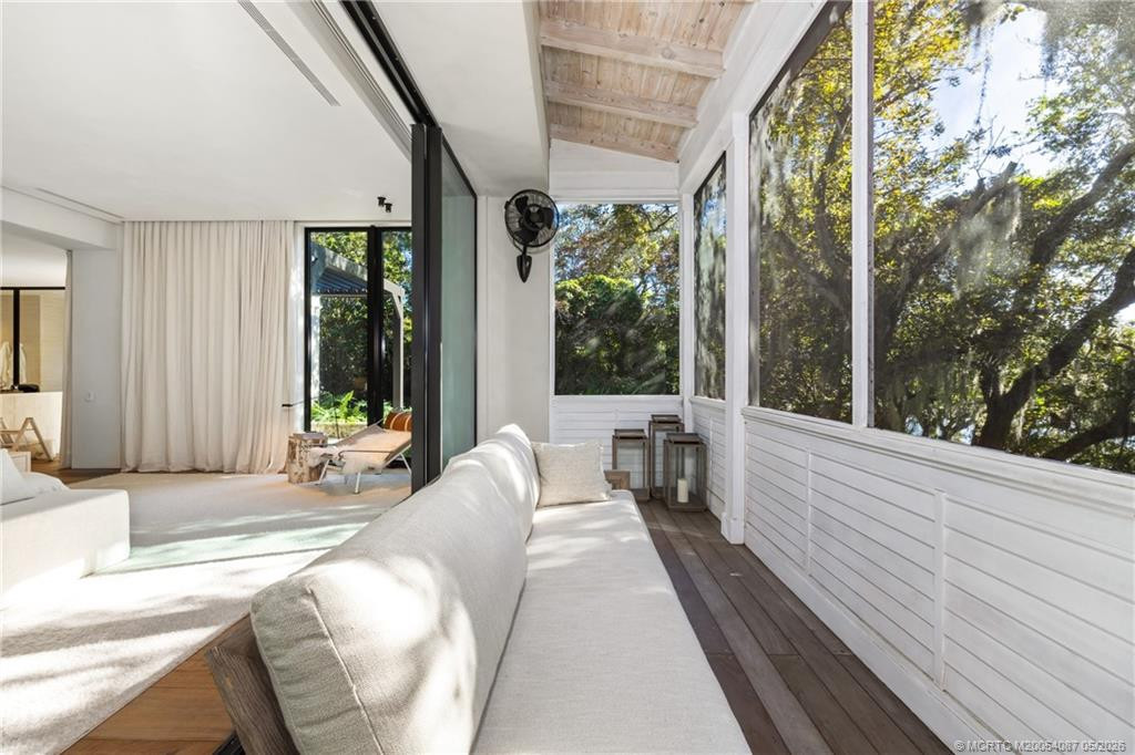 109 S River Road 33