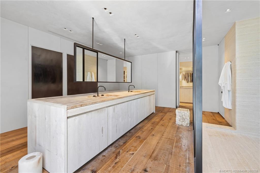 109 S River Road 35