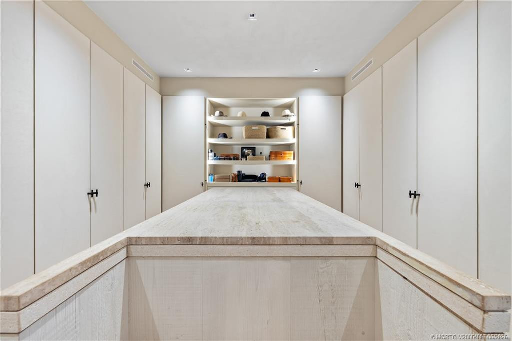 109 S River Road 38