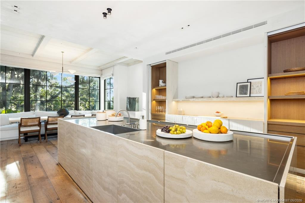 109 S River Road 44