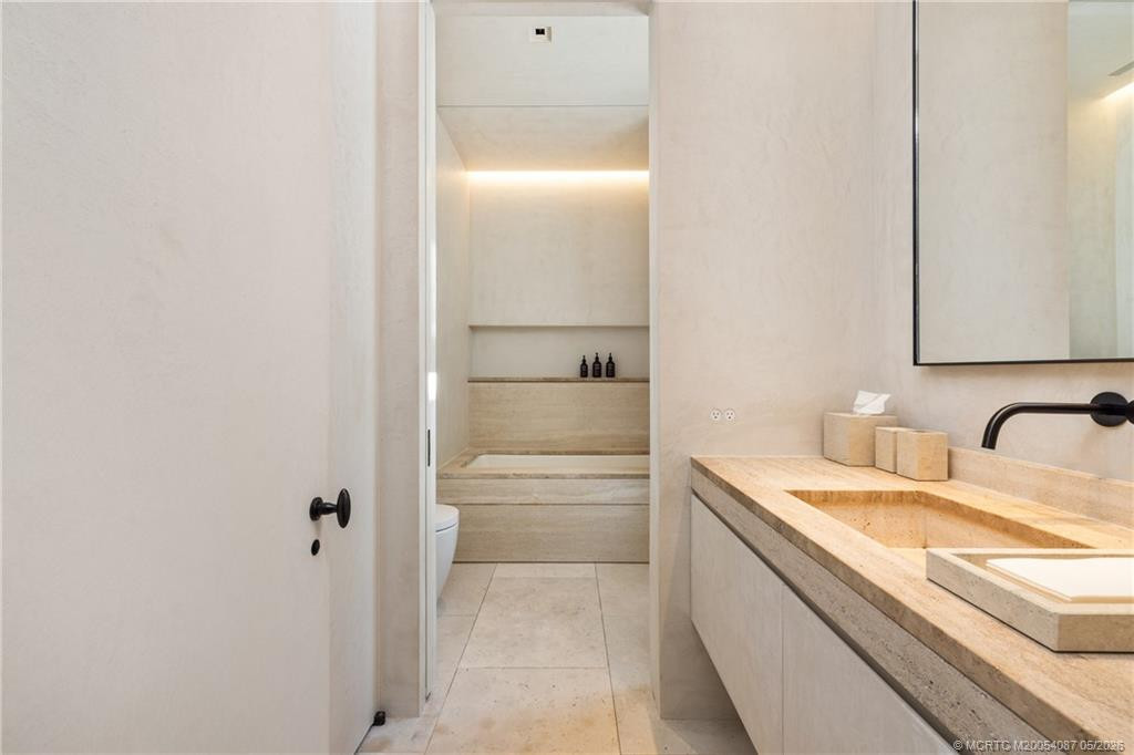 109 S River Road 54