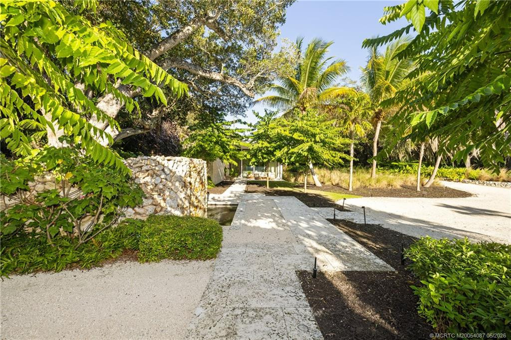 109 S River Road 62