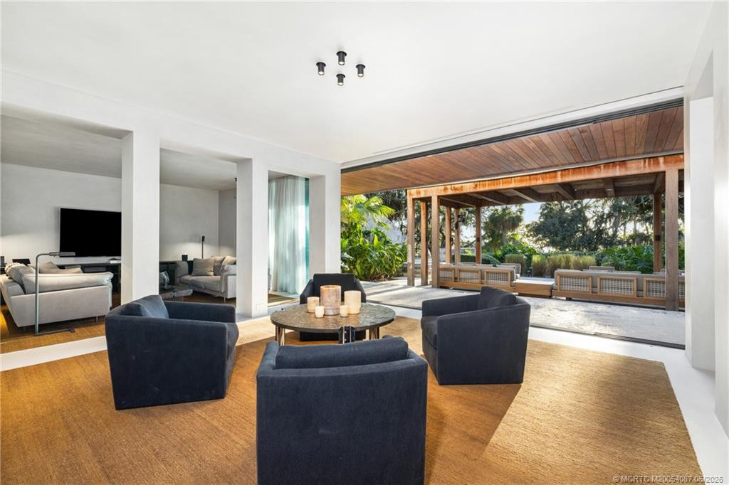 109 S River Road 80