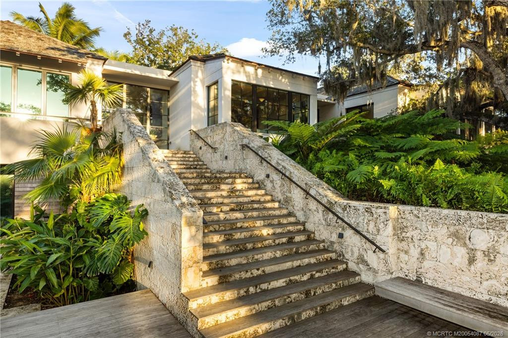 109 S River Road 88