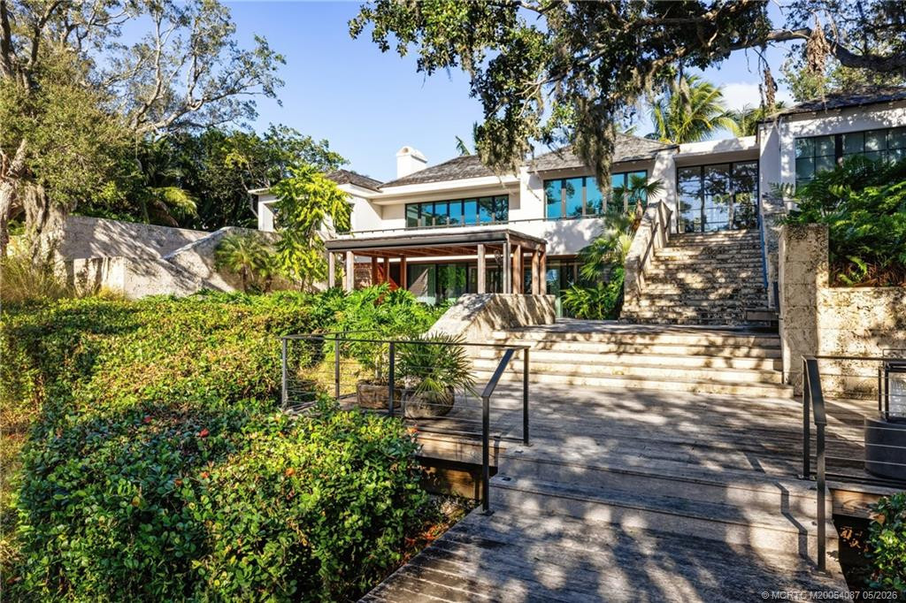 109 S River Road 94