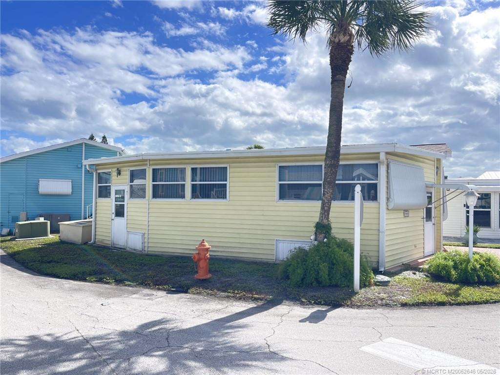 Photo 4 at 943 Nettles Boulevard, Jensen Beach