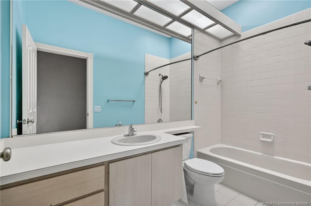 2nd bathroom