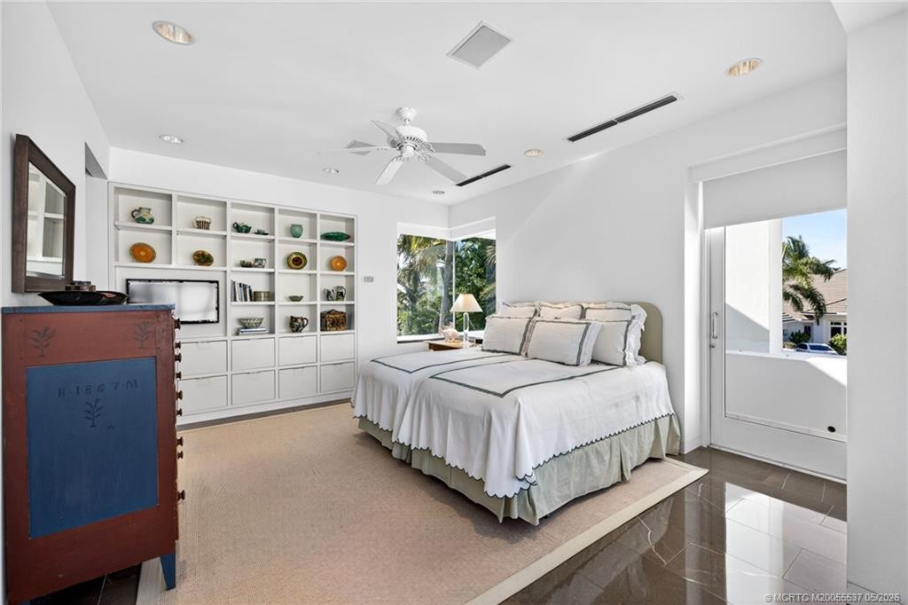 Front guest bedroom