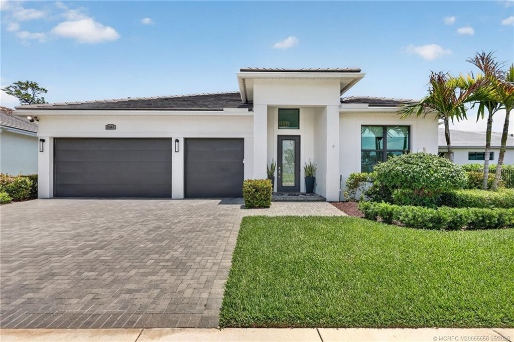 2341 SE Canopy Cove Lane, Port St. Lucie – sold