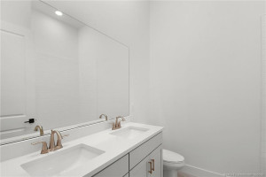 2nd bathroom