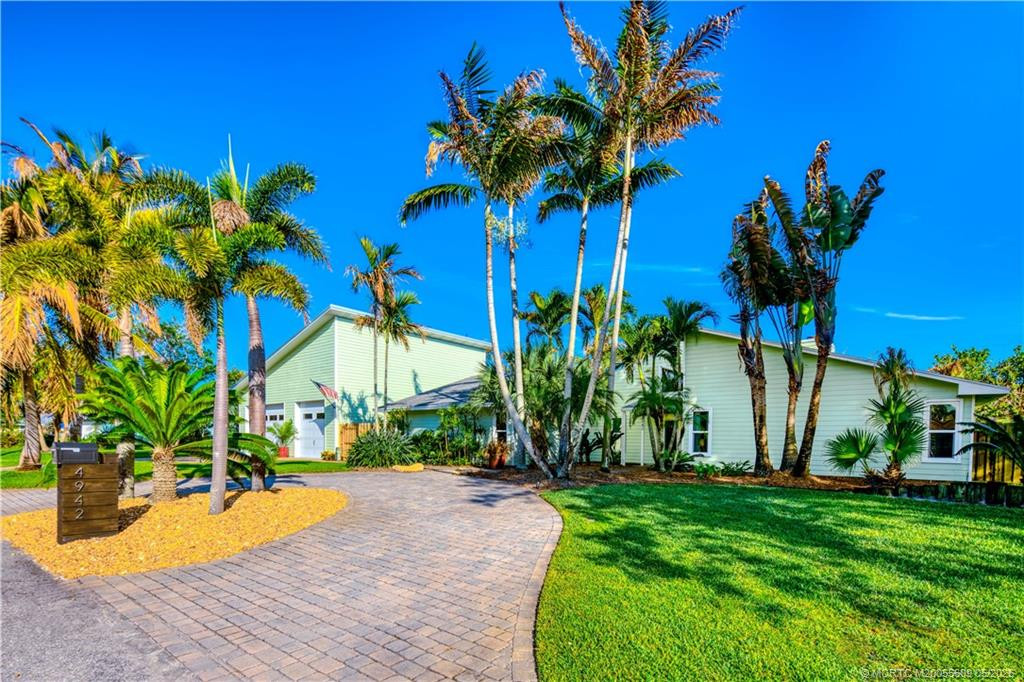 Photo 2 at 4942 SE Bayshore Terrace, Stuart