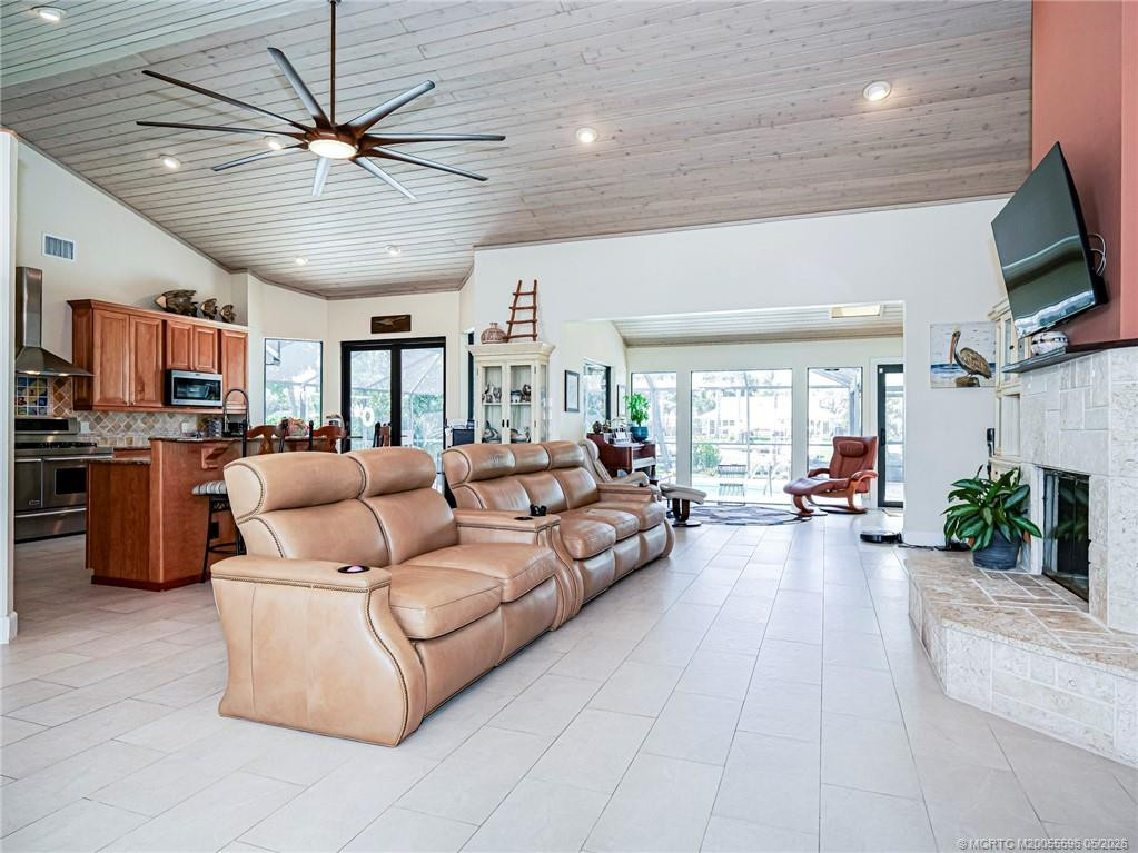 Photo 7 at 841 SW Catalina Street, Palm City
