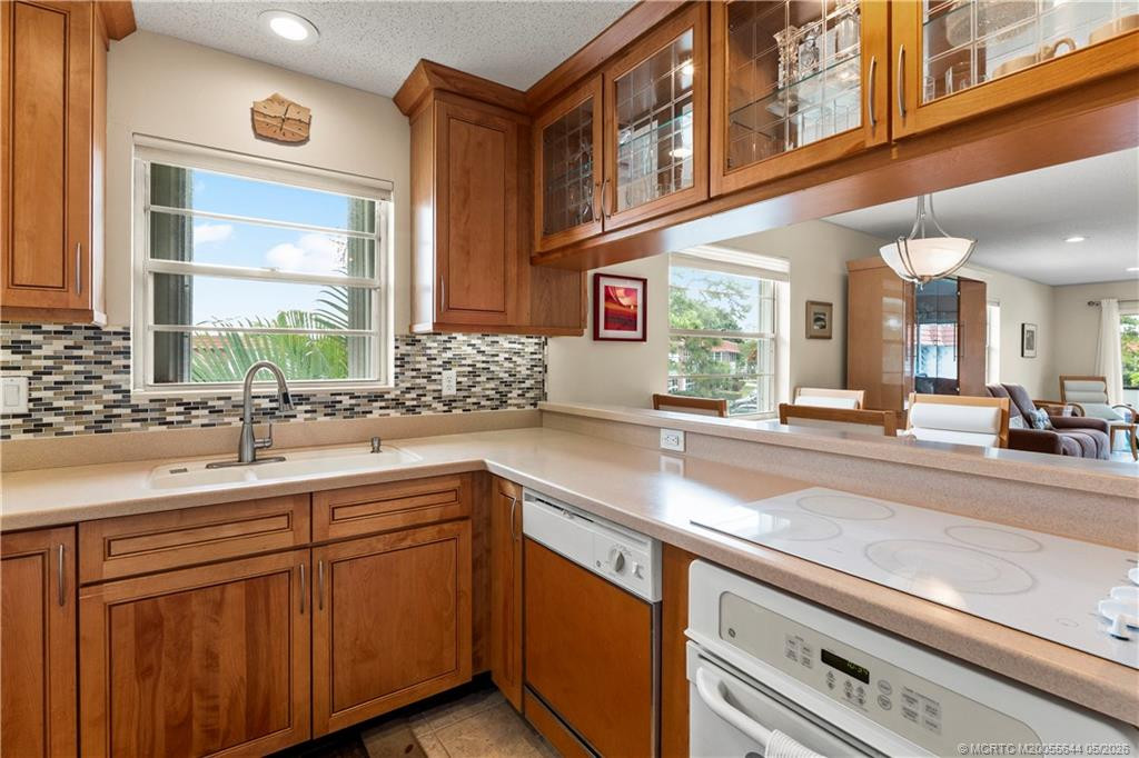 2600 SE Ocean Boulevard #Ee15, Stuart FL - photo 7 of 46