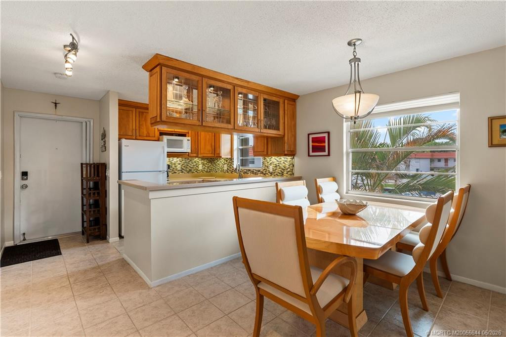 2600 SE Ocean Boulevard #Ee15, Stuart FL - photo 9 of 46