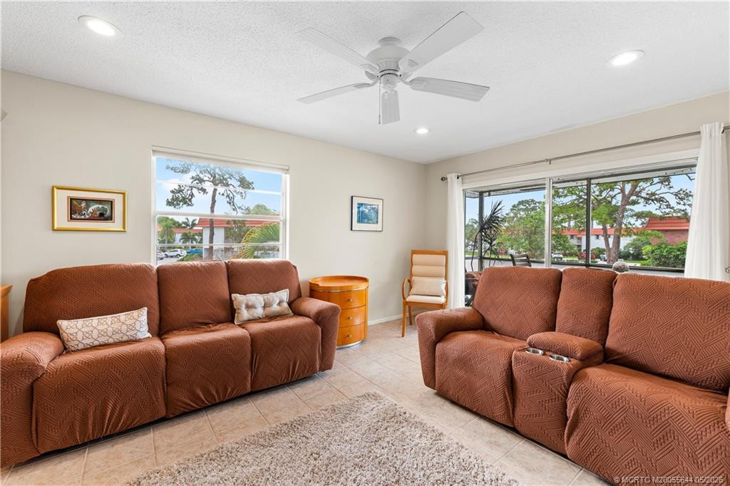 2600 SE Ocean Boulevard #Ee15, Stuart FL - photo 14 of 46