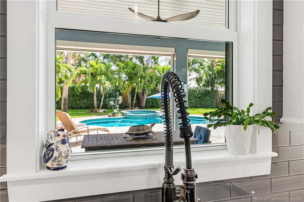 305 SE Flamingo Avenue, Stuart FL - photo 13 of 62