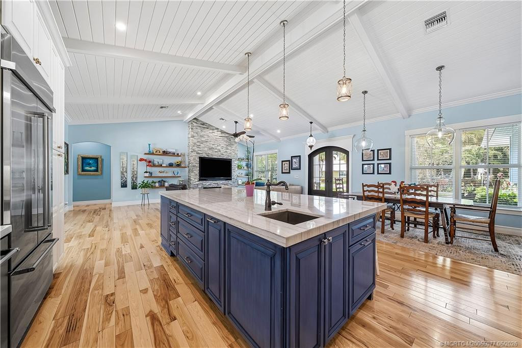 305 SE Flamingo Avenue, Stuart FL - photo 15 of 62