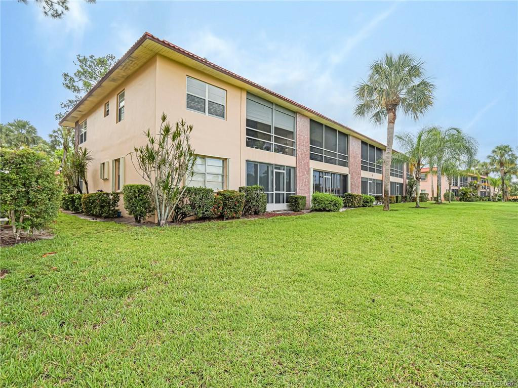 Photo 2 at 1987 SW Palm City Road D, Stuart