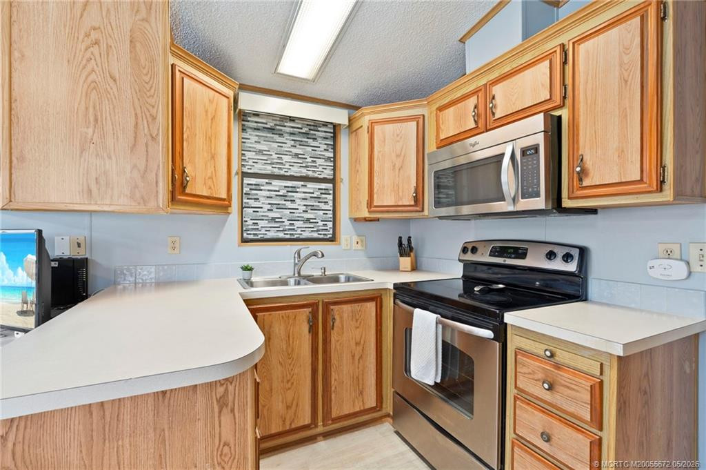 Photo 8 at 692 Nettles Boulevard, Jensen Beach