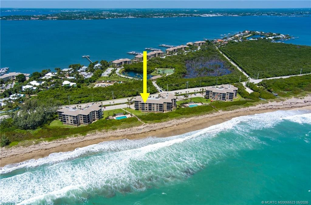 2571 NE Ocean Boulevard 406, Stuart – sold