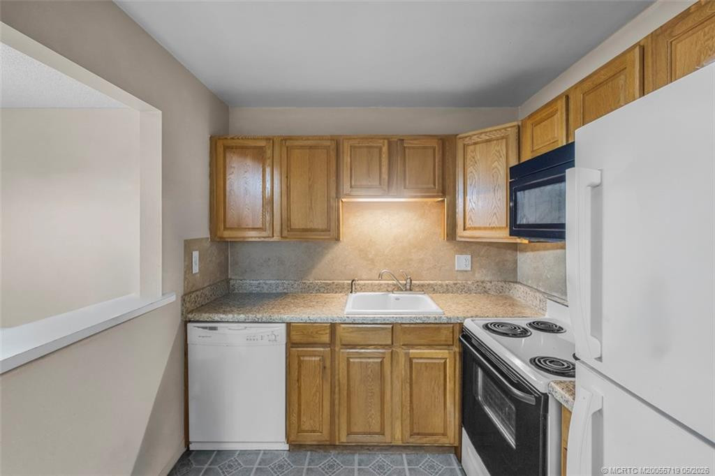 Photo 6 at 800 NW Fork Road 5-2, Stuart