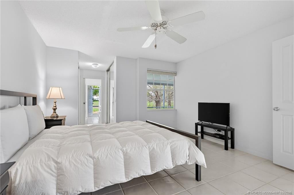 One of the primary bedrooms features 2 closets