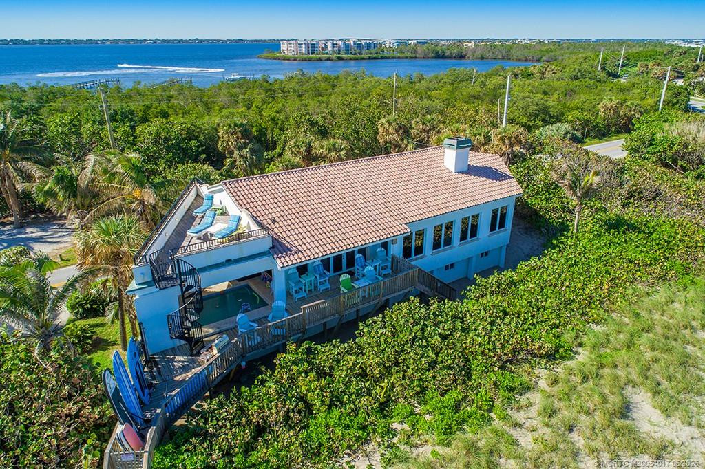 8 bedroom Single Family Residence at 23 NE Macarthur Boulevard, Yacht Club Beach, Stuart — photo 4