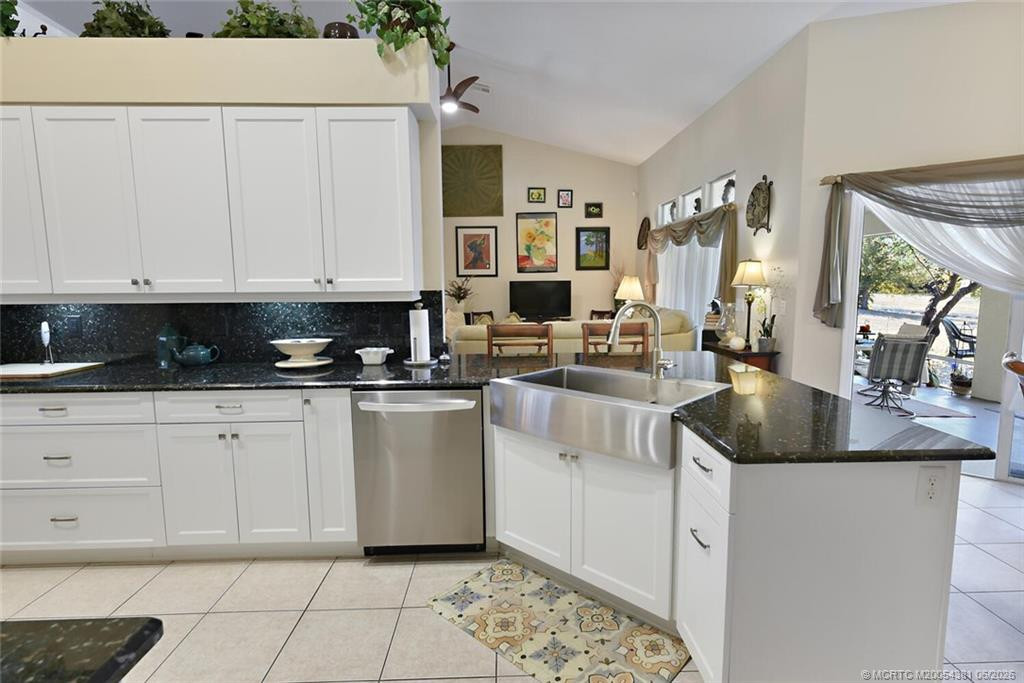 Photo 4 at 3018 SE Dalhart Road, Port St. Lucie