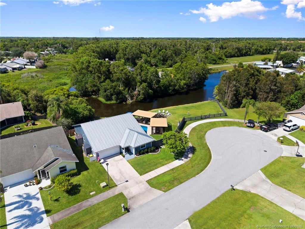 Corner Lot Views, Fully Fenced Yard