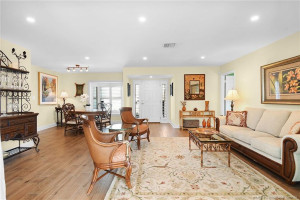 View from Lanai to Entryway