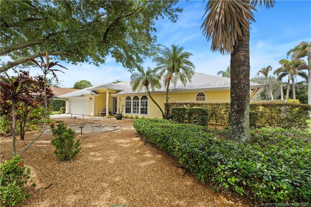3 bedroom Single Family Residence at 972 SW Hunt Club Circle, Hunters Creek, Palm City — photo 2