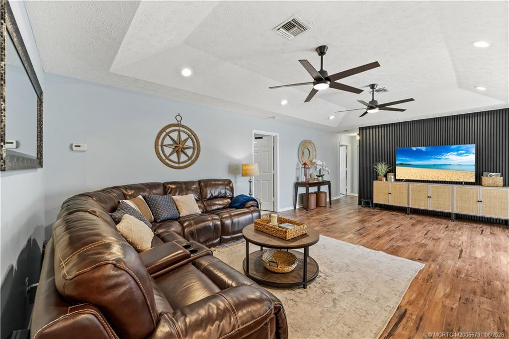 972 SW Hunt Club Circle, Palm City FL - photo 8 of 34