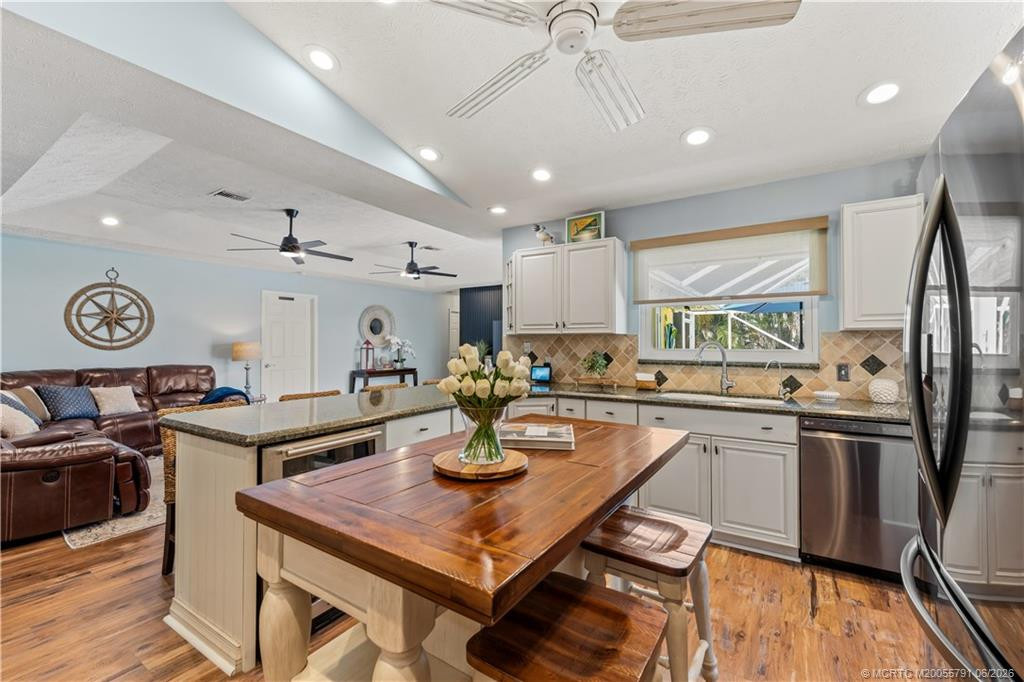 972 SW Hunt Club Circle, Palm City FL - photo 10 of 34