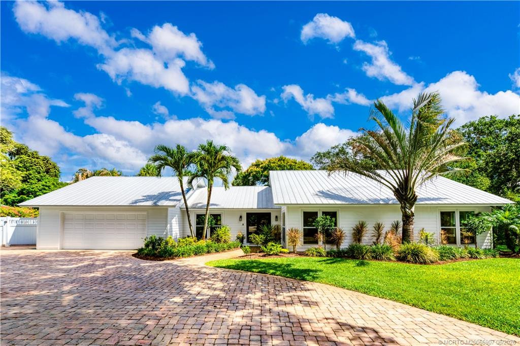 10 Ridgeland Drive, Stuart – Single Family Residence for sale