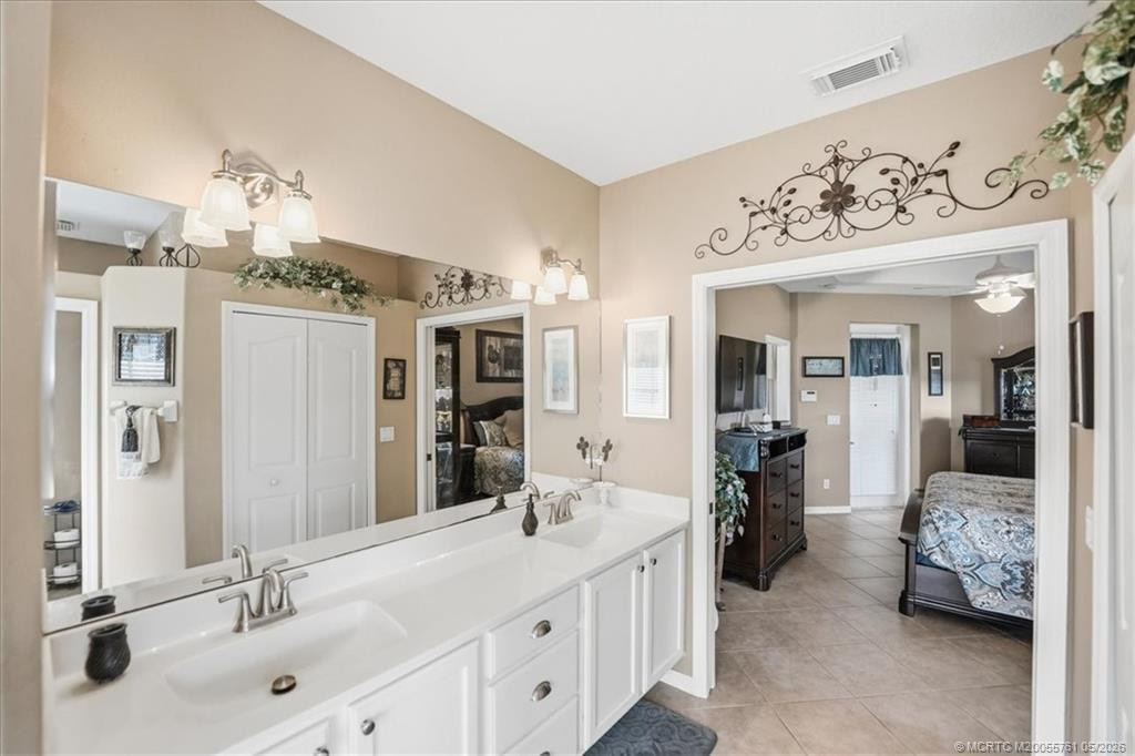 Photo 8 at 3415 SE Hart Circle, Port St. Lucie