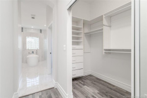 walk in closet