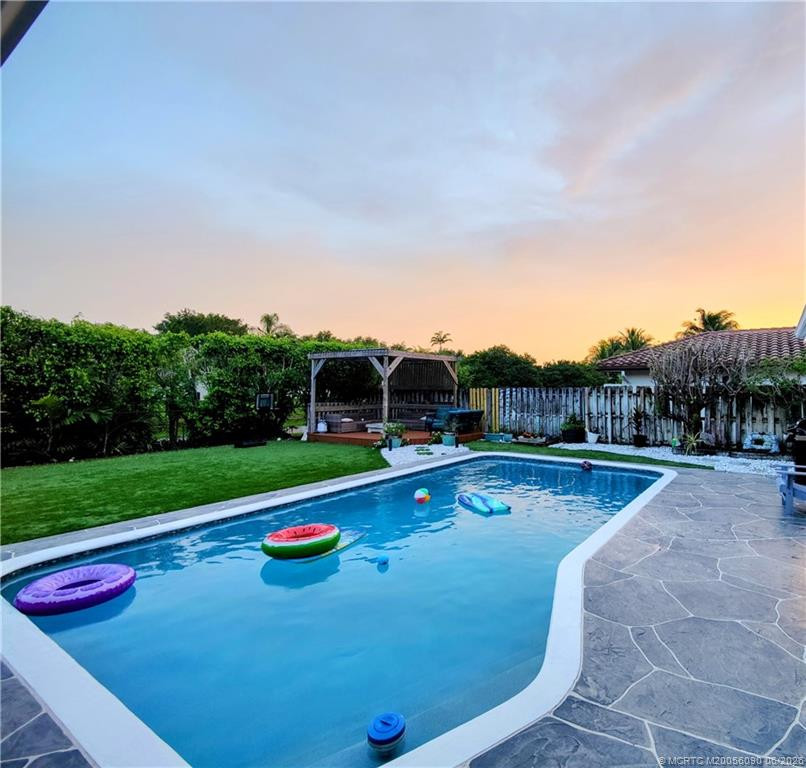 Photo 4 at 9780 NW 10th Street, Plantation