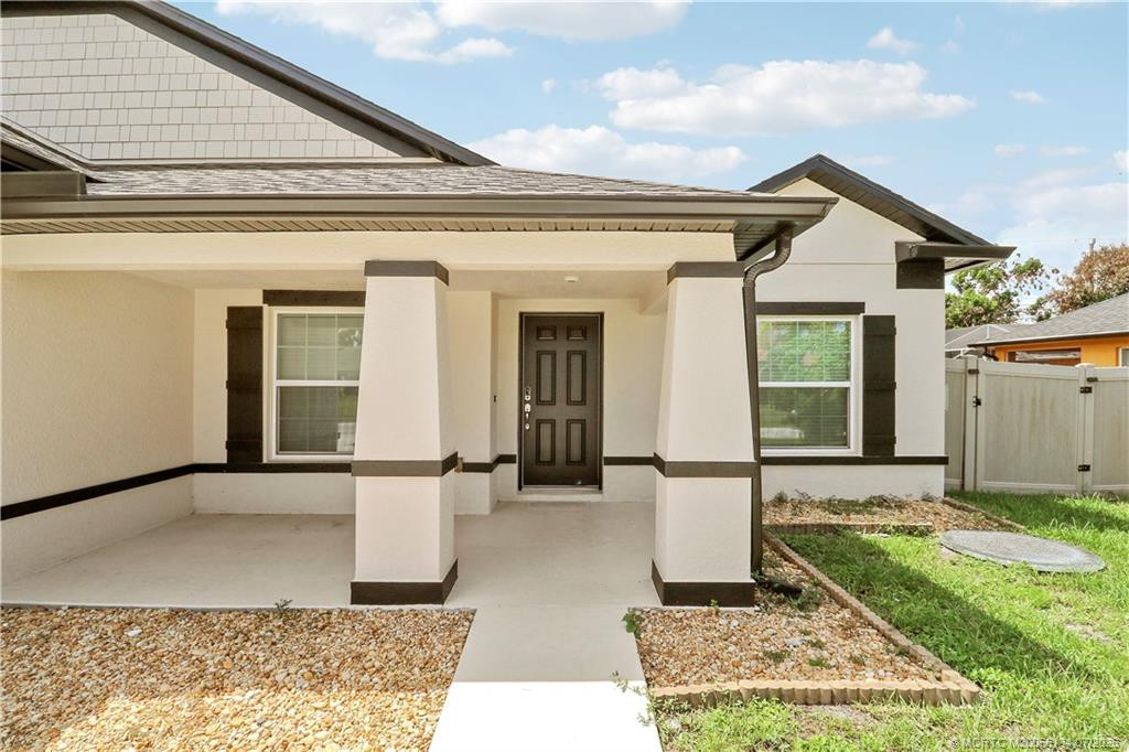 Photo 4 at 1026 SW Janar Avenue, Port St. Lucie