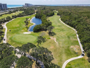 Riverfront golf course