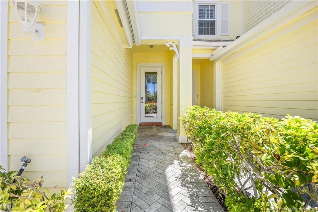 Photo 5 at 1004 Mariner Bay Boulevard, Fort Pierce