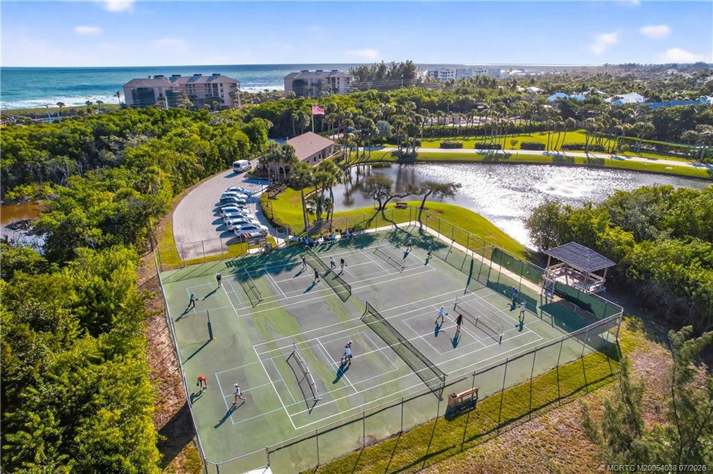 Tennis/Pickle ball courts