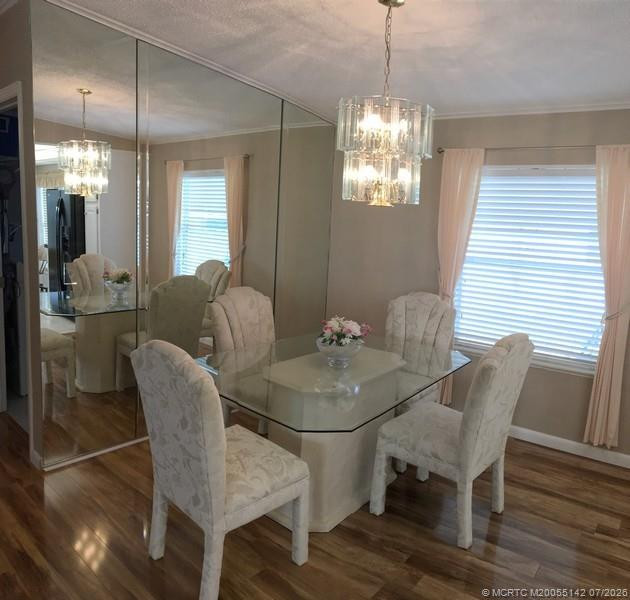 DINNING ROOM