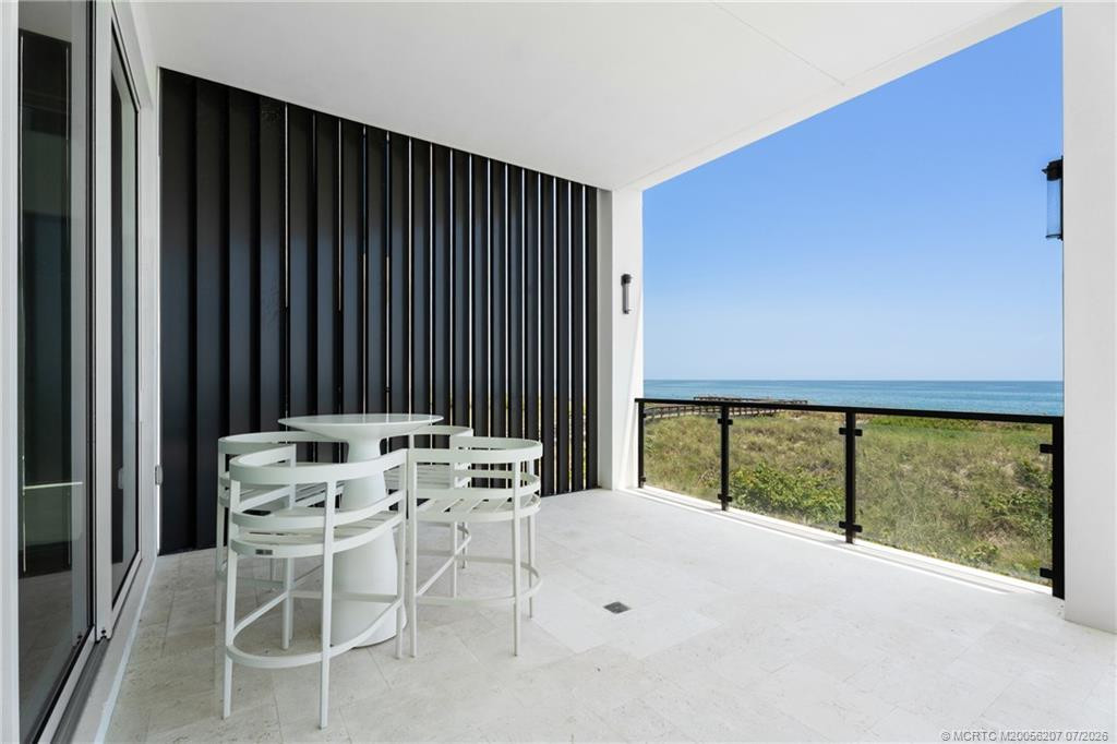 Deck/Pool off main living area